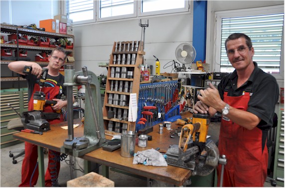 Atelier de réparation de Bründler pour des cloueurs et des agrafeuses